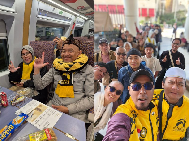 Jamaah Jannah Firdaus berfoto bahagia saat menaiki kereta cepat dalam perjalanan umroh